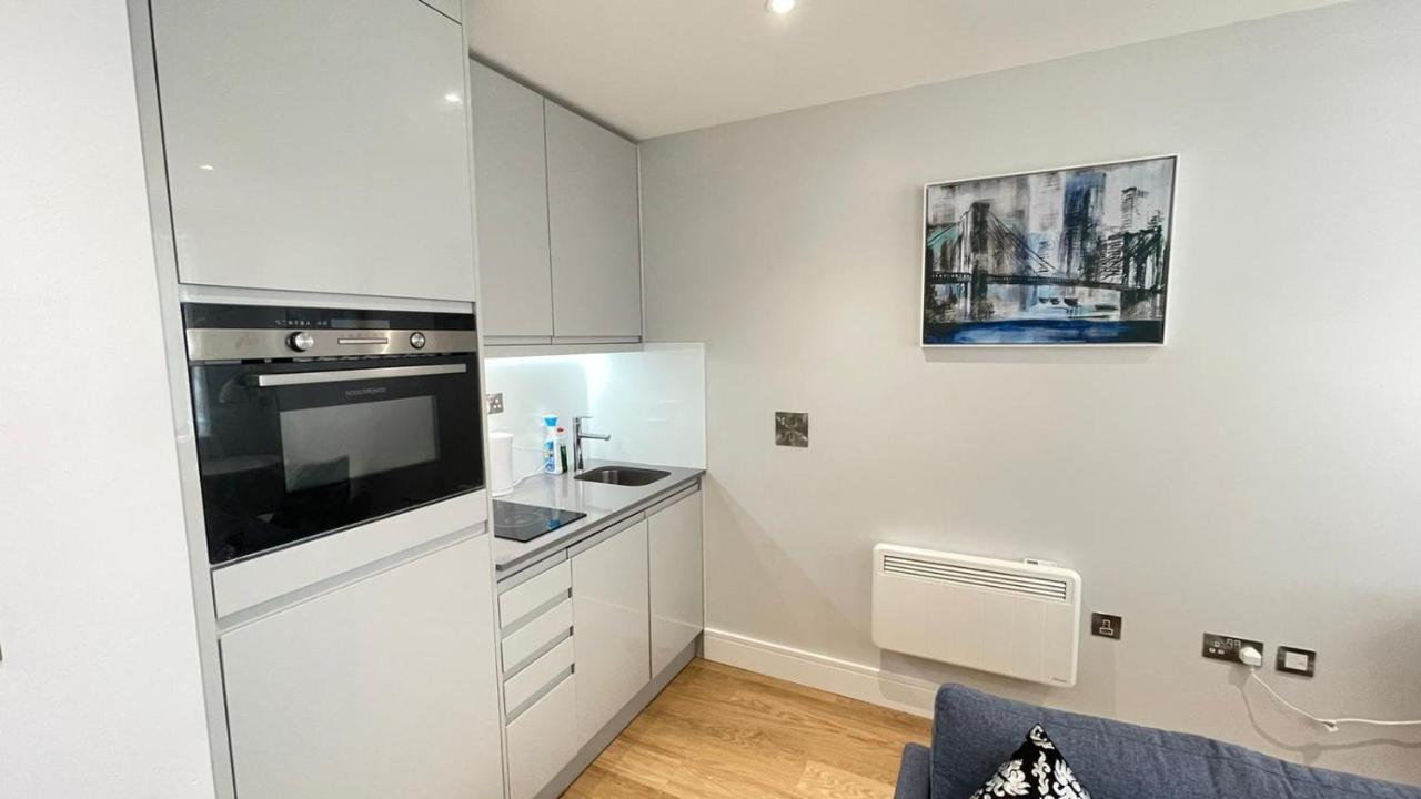 Springfield Suites Chelmsford Bagian luar foto